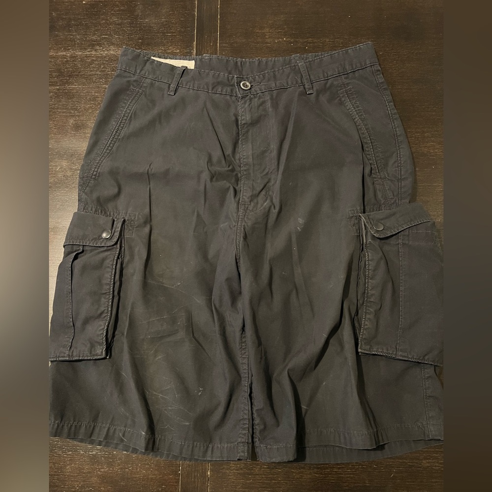 Black Levi cargo shorts